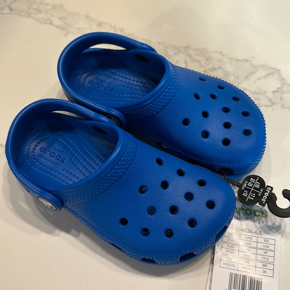 NWT kids crocs C10